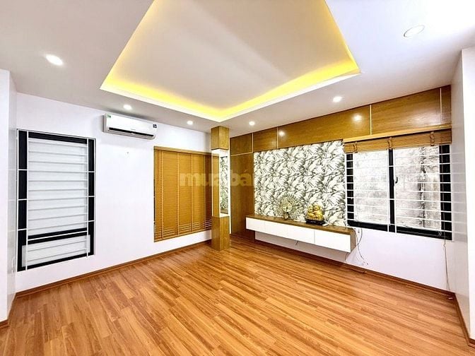 LÔ GÓC - NGÕ THÔNG - NHÀ DÂN XÂY - NỘI THẤT ĐẸP CHỦ MỚI VỀ Ở LUÔN.
