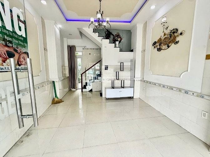 ⭐️Nhà 3 Lầu Mặt tiền đường 30m Nguyễn Xí, P13, Q.Bình Thạnh.