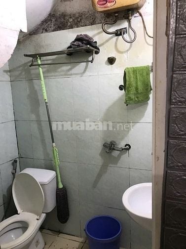 Bán nhà riêng trong ngõ phố Vũ Hữu, diện tích > 20 m2, mặt tiền 3,5m