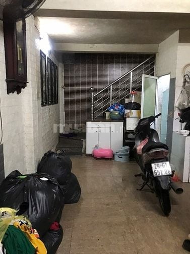 Bán nhà riêng trong ngõ phố Vũ Hữu, diện tích > 20 m2, mặt tiền 3,5m
