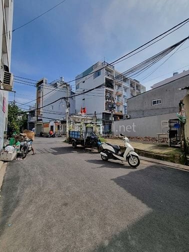 Cần bán nhà  GÓC đường Tô Hiệu. quận Tân Phú