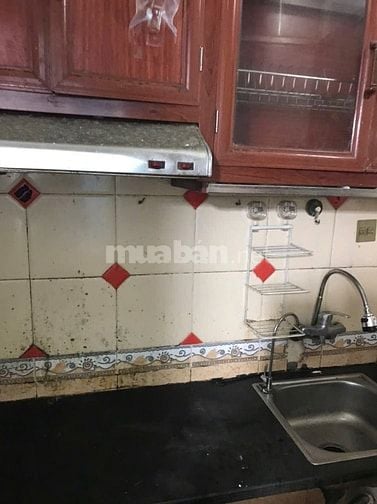 Cho thuê căn hộ tập thể Thanh Xuân Bắc gần công an phường 40m2,tầng 1 