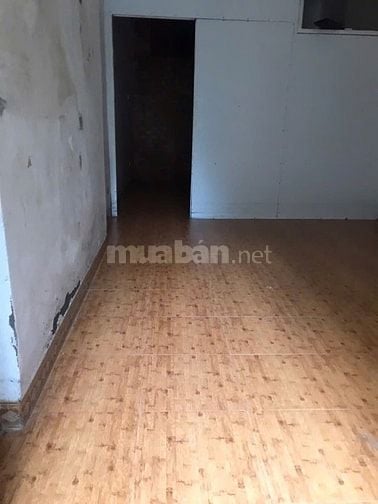 Cho thuê căn hộ tập thể Thanh Xuân Bắc gần công an phường 40m2,tầng 1 