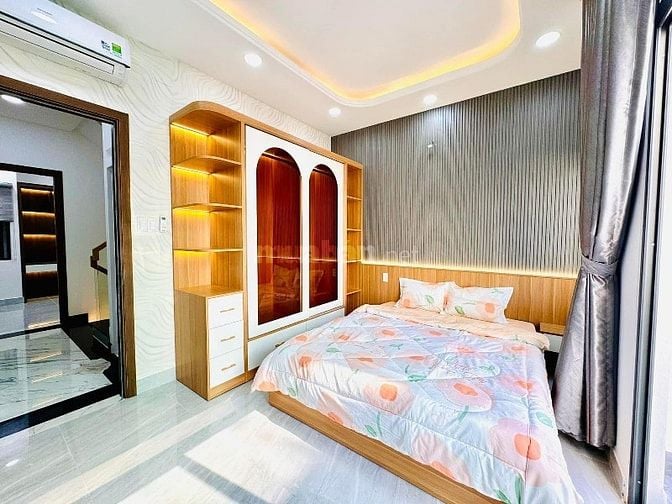 PHÁT MÃI GIÁ TỐT NHẤT KHU VỰC PHÚ NHUẬN NGAY ĐƯỜNG CẦM BÁ THƯỚC 3TỶ700