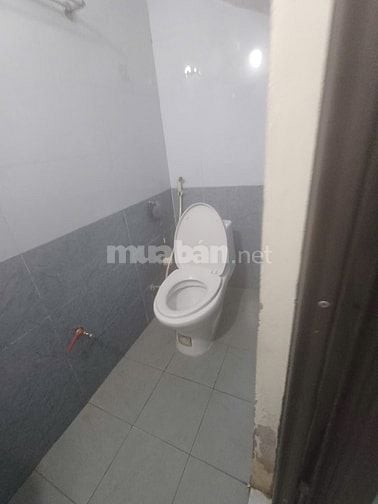 Cho thuê nhà riêng 32m×2 tầng,điều hòa nóng lạnh đầy đủ, Nguyễn Xiển