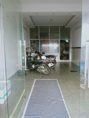 Cho thuê mặt bằng ngay mặt tiền chợ số 378 nguyễn Duy Dương 4,2x7m