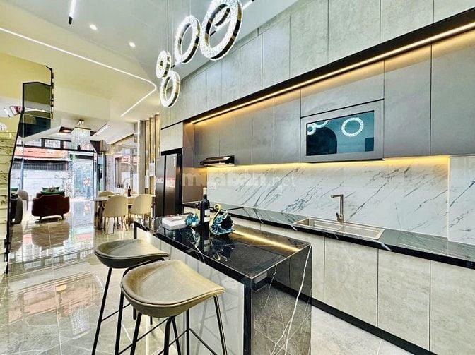BÁN NHÀ NGUYỄN XÍ BÌNH THẠNH GIÁ 2 Tỷ 580. Hẻm 8m Xe Hơi Thông