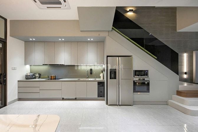 ĐẨY NHANH NHÀ MẶT TIỀN NGAY XÔ VIẾT NGHỆ TĨNH CHỈ 15TỶ 85M2 SHR 