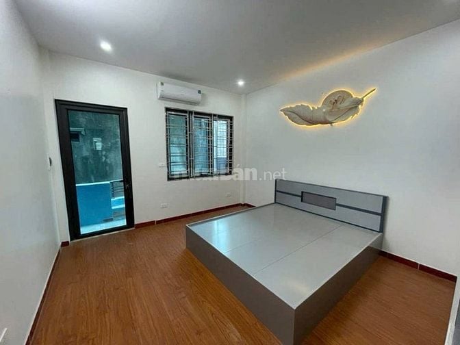 Nhà Hoàng Mai, 45m², 4 Tầng,5 ngủ,Nội Thất, ngõ thông, SĐCC, 7,3 Tỷ