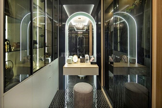 ĐẨY NHANH NHÀ MẶT TIỀN NGAY XÔ VIẾT NGHỆ TĨNH CHỈ 15TỶ 85M2 SHR 