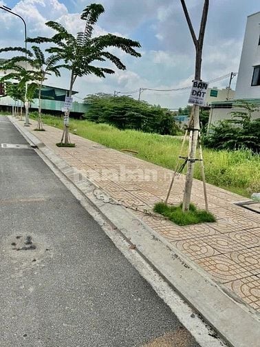 ĐẤT THỔ CƯ TRUNG TÂM DĨ AN – GẦN CHỢ, DÂN CƯ ĐÔNG - 97m² – GIÁ 833tr