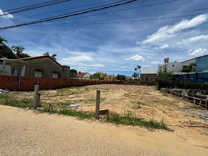 Giảm sâu hạ hơn 3,5 tỷ - giá chủ về tròn 10 tỷ cho 497m² đất ở 