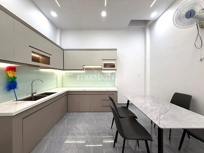 GIA ĐÌNH BÁN GẤP VÌ KẸT TIỀN BÁN CĂN Đ PHAN SÀO NAM, TÂN BÌNH,SỔ RIÊNG