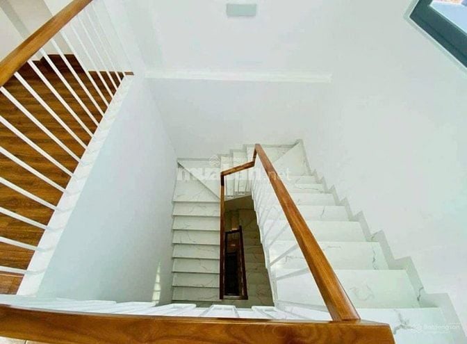 Cần bán gấp nhà Nơ Trang Long giá 3tỷ640 75m2, khu vực hiếm HXH5M SHR