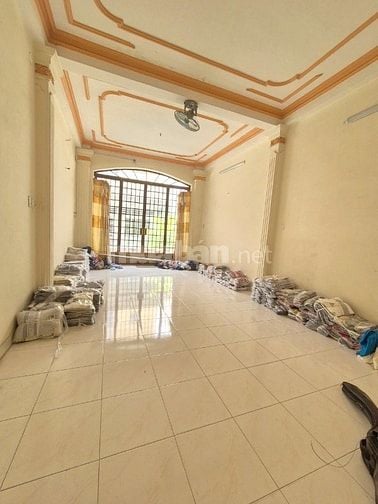 bán nhà ngay Trung tâm chợ vải Tân bình Dt: 4x17m