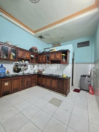 bán nhà ngay Trung tâm chợ vải Tân bình Dt: 4x17m