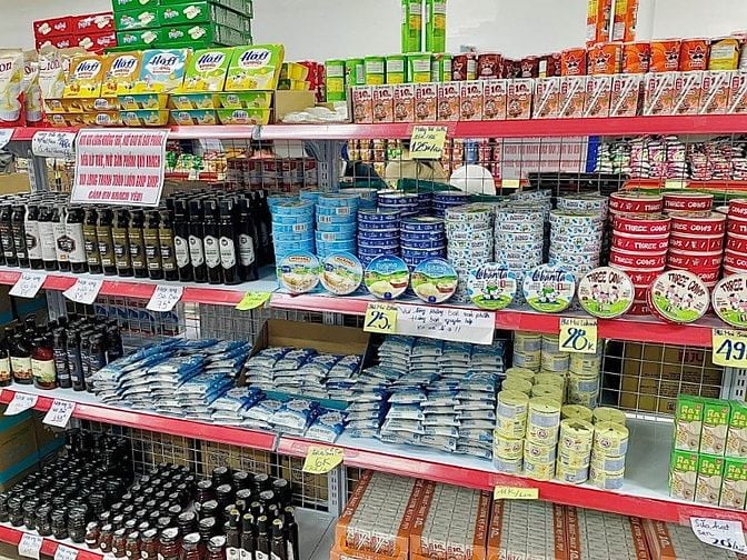 Siêu Thị Cần Tuyển Sinh Viên/ Trung Tuổi, Lớn Tuổi (Bán Hàng, Tạp Vụ)