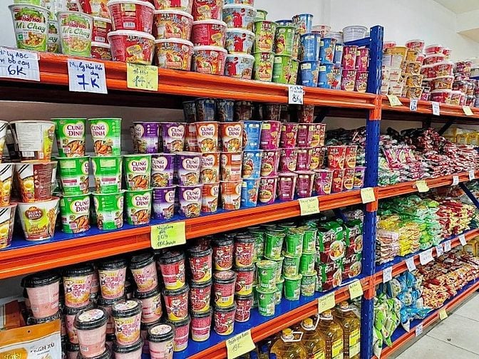 Siêu Thị Cần Tuyển Sinh Viên/ Trung Tuổi, Lớn Tuổi (Bán Hàng, Tạp Vụ)