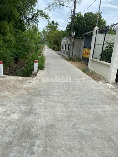 Cần bán lô đất giáng đông hoà chaâu