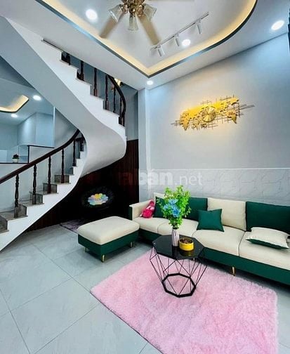 Chính chủ gửi bán nhà 28m2 giá 1tỷ450tr đường Phan Văn Hân P17.