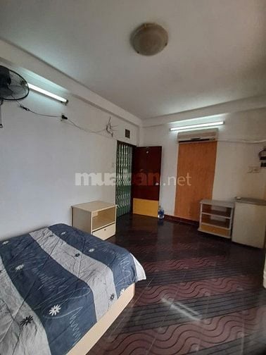 Phòng bancol 24m2( như căn hộ) quận 10 đẳng cấp full đồ 4.tr