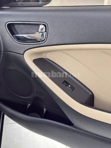Kia Cerato sx 2018 1.6 màu xanh đen 1 chủ