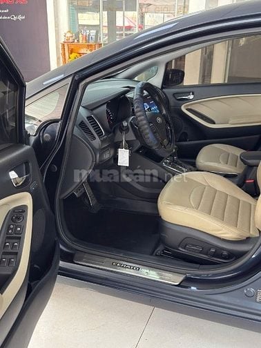 Kia Cerato sx 2018 1.6 màu xanh đen 1 chủ