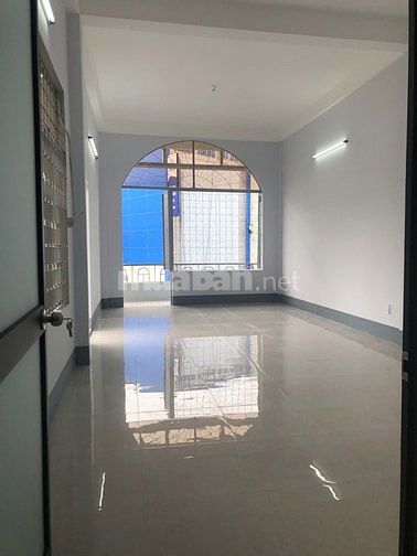 BÁN NHÀ LÔ GÓC MẶT TIỀN ĐƯỜNG  PHƯỜNG 9 NGUYỄN KIỆM PHÚ NHUẬN 