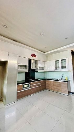 Cho thuê nhà 345 Tân Hương, 4x20m, 3 lầu sân thượng, Giá 30 triệu