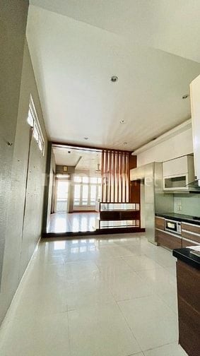Cho thuê nhà 345 Tân Hương, 4x20m, 3 lầu sân thượng, Giá 30 triệu