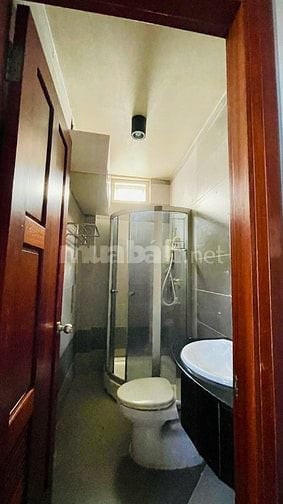 Cho thuê nhà 345 Tân Hương, 4x20m, 3 lầu sân thượng, Giá 30 triệu
