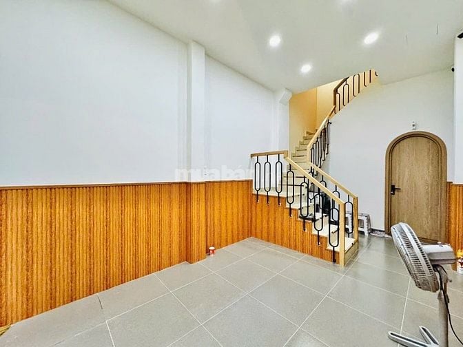 CHDV 6 phòng ngay Trường Sa với 59m2 ngang 5 Sổ Hồng Riêng, hẻm 6m oto