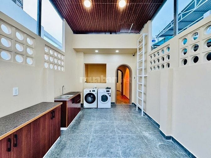 CHDV 6 phòng ngay Trường Sa với 59m2 ngang 5 Sổ Hồng Riêng, hẻm 6m oto