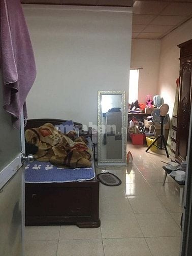 2 tầng1 tum bán gấp  đi nước ngoài 