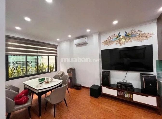 Siêu phẩm Trần Quang Diệu, Thang máy,  60m2, 6 tầng, 6m MT, giá 32 tỷ