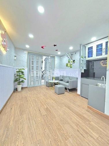 Bán nhà sát Mặt tiền Âu cơ chỉ 2.25 tỷ đẹp mới