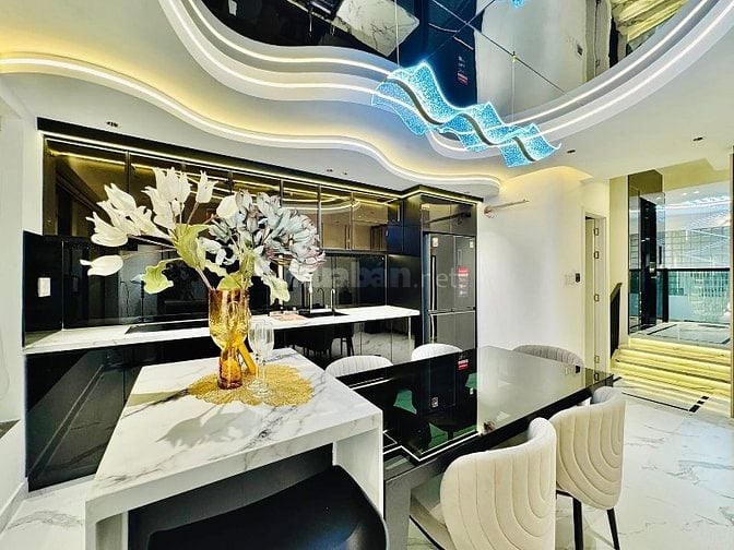 ⭐️Siêu phẩm 5 Lầu THANG MÁY tuyệt đẹp Cao cấp hẻm xe hơi 7m Lê Văn Thọ