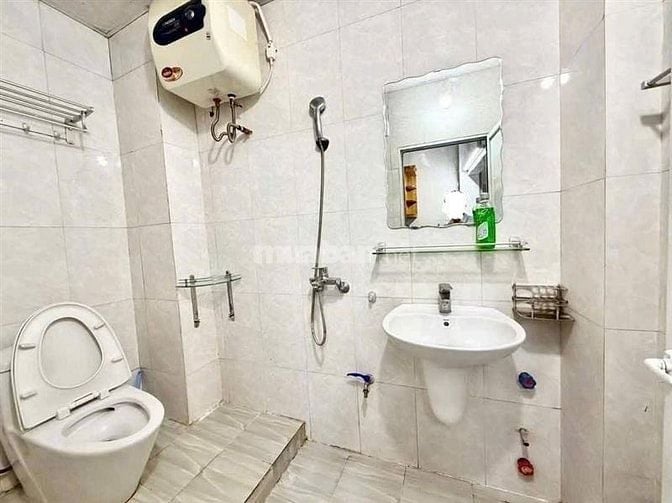 Cầu Giấy - Tầng 1 - Kinh Doanh - Sổ Đỏ - 80m2