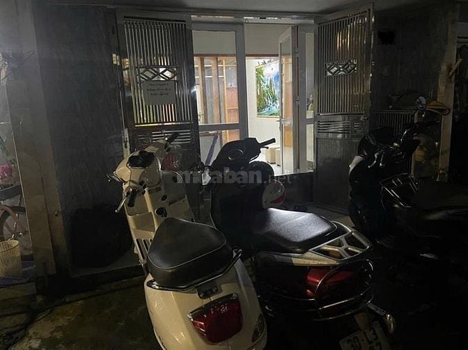 Cầu Giấy - Tầng 1 - Kinh Doanh - Sổ Đỏ - 80m2