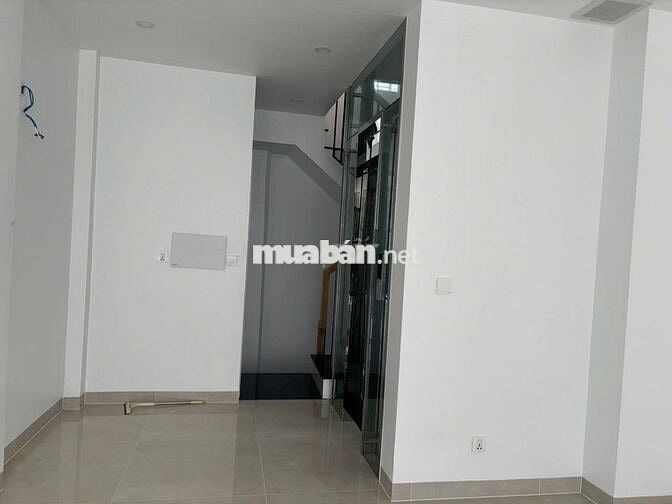 Cho thuê nhà mặt tiền kinh doanh Trần Quang Khải, Quận 1