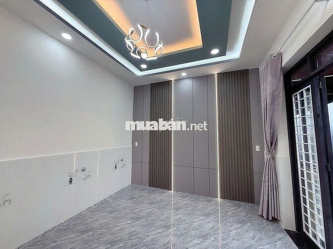 - Bán nhà HHG hẻm 467 . - DT : 5 x 13 ( nở hậu 6.8m ) .