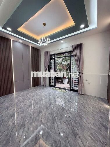 - Bán nhà HHG hẻm 467 . - DT : 5 x 13 ( nở hậu 6.8m ) .
