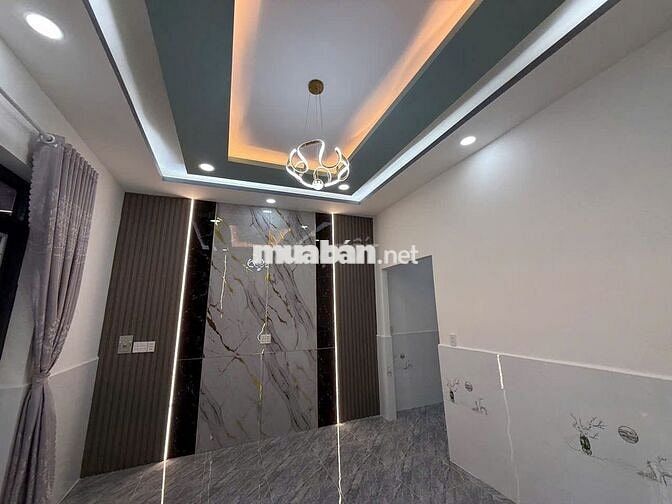 - Bán nhà HHG hẻm 467 . - DT : 5 x 13 ( nở hậu 6.8m ) .