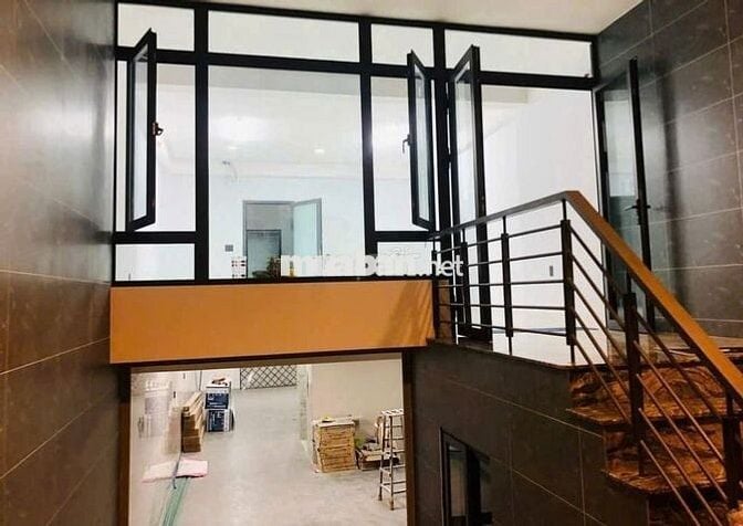 TÒA NHÀ ỐP KÍNH - 68E Út Tịch, P.4, Tân Bình, 6x20m, có HẦM xe