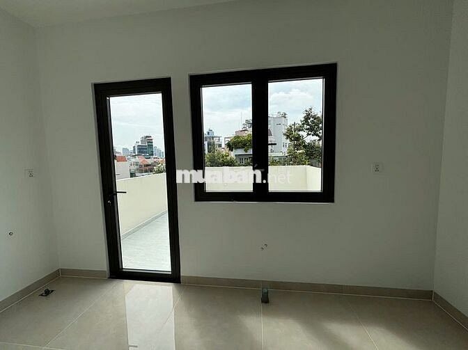 Cho thuê nhà mặt tiền kinh doanh Trần Quang Khải, Quận 1