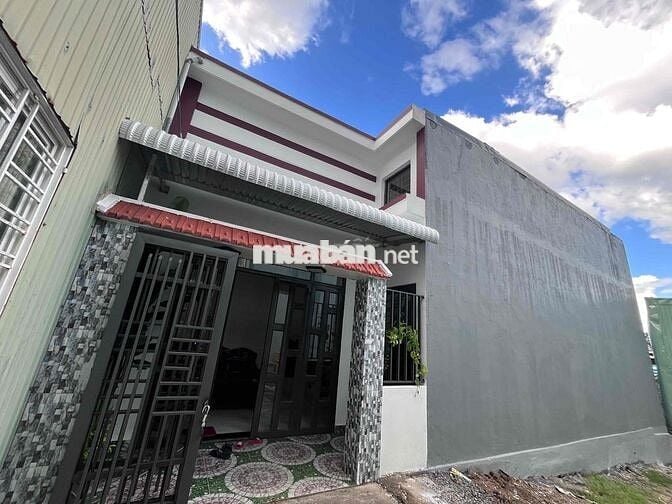 Nhà hẻm cụt( hẻm chỉ 5 nhà) ô tô vào được