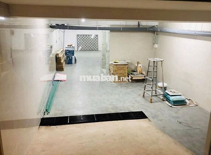 TÒA NHÀ ỐP KÍNH - 68E Út Tịch, P.4, Tân Bình, 6x20m, có HẦM xe