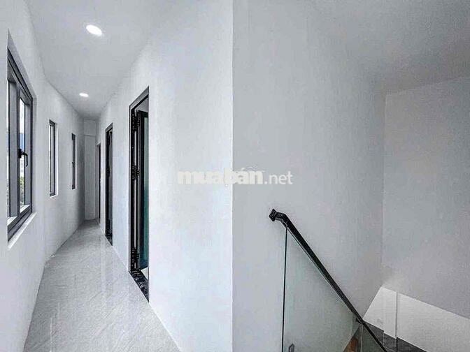 Cần Bán Gấp Đường Nguyễn Hữu trí  DT:43m2,SHR,Giá 1ty210tr