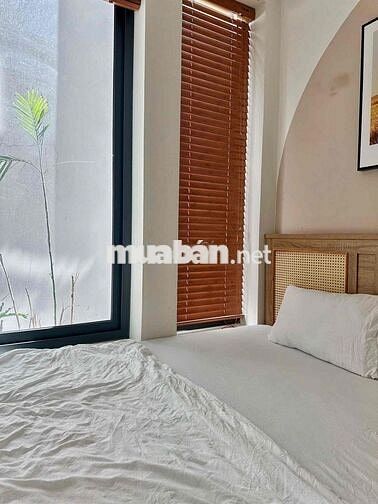 PHÒNG FULL NỘI THẤT CAO CẤP 32m2 CỬA SỔ ĐÓN NẮNG Ở PHÚ NHUẬN GẦN Q3-Q1