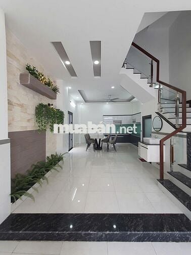 Bán Nhà Mặt Tiền Đường, Căn Góc, 1 trệt 3 lầu 6PN 4WC, p.Trường Thọ